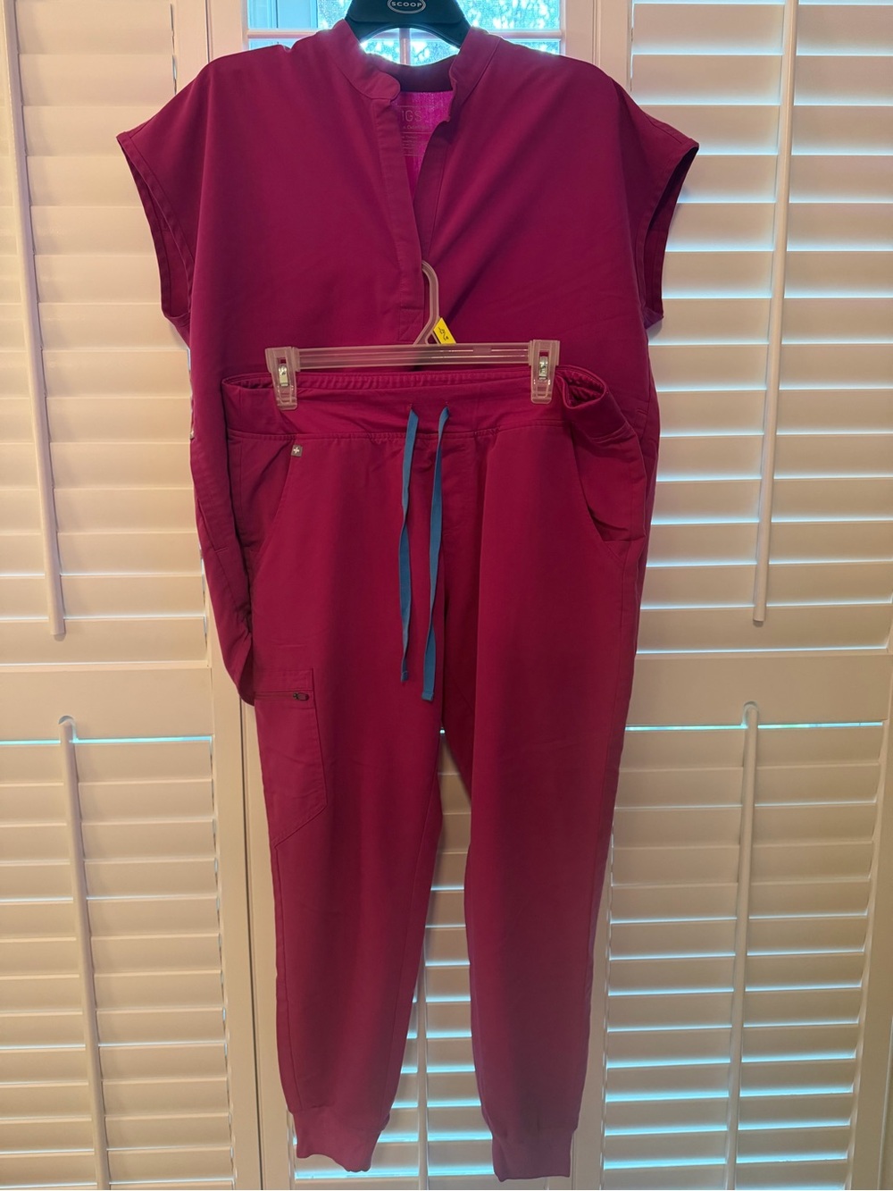 Figs scrub set (magenta)